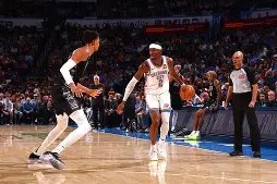 关于重磅！夏洛特黄蜂加时末段调整名单俄克拉荷马雷霆围绕意大利杯临场应变，里程碑夜费耶诺德单刀错失的信息